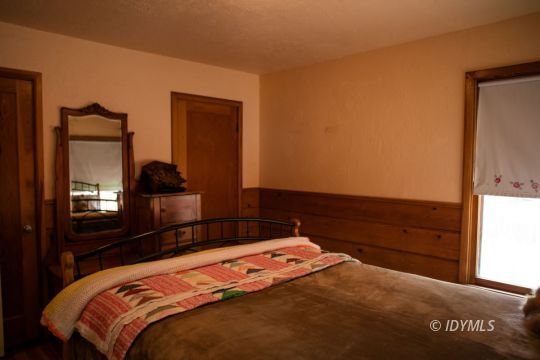 25175 Fern Valley Road Idyllwild, CA 92549 - Photo 32 of 58 Idyllwild CA Home for Sale