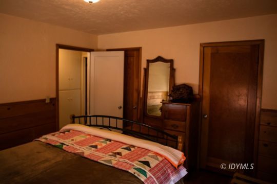 25175 Fern Valley Road Idyllwild, CA 92549 - Photo 33 of 58 Idyllwild CA Home for Sale