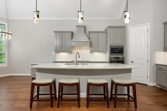 $699,000 | 206 Maxwell Way, Austin, TX 78738