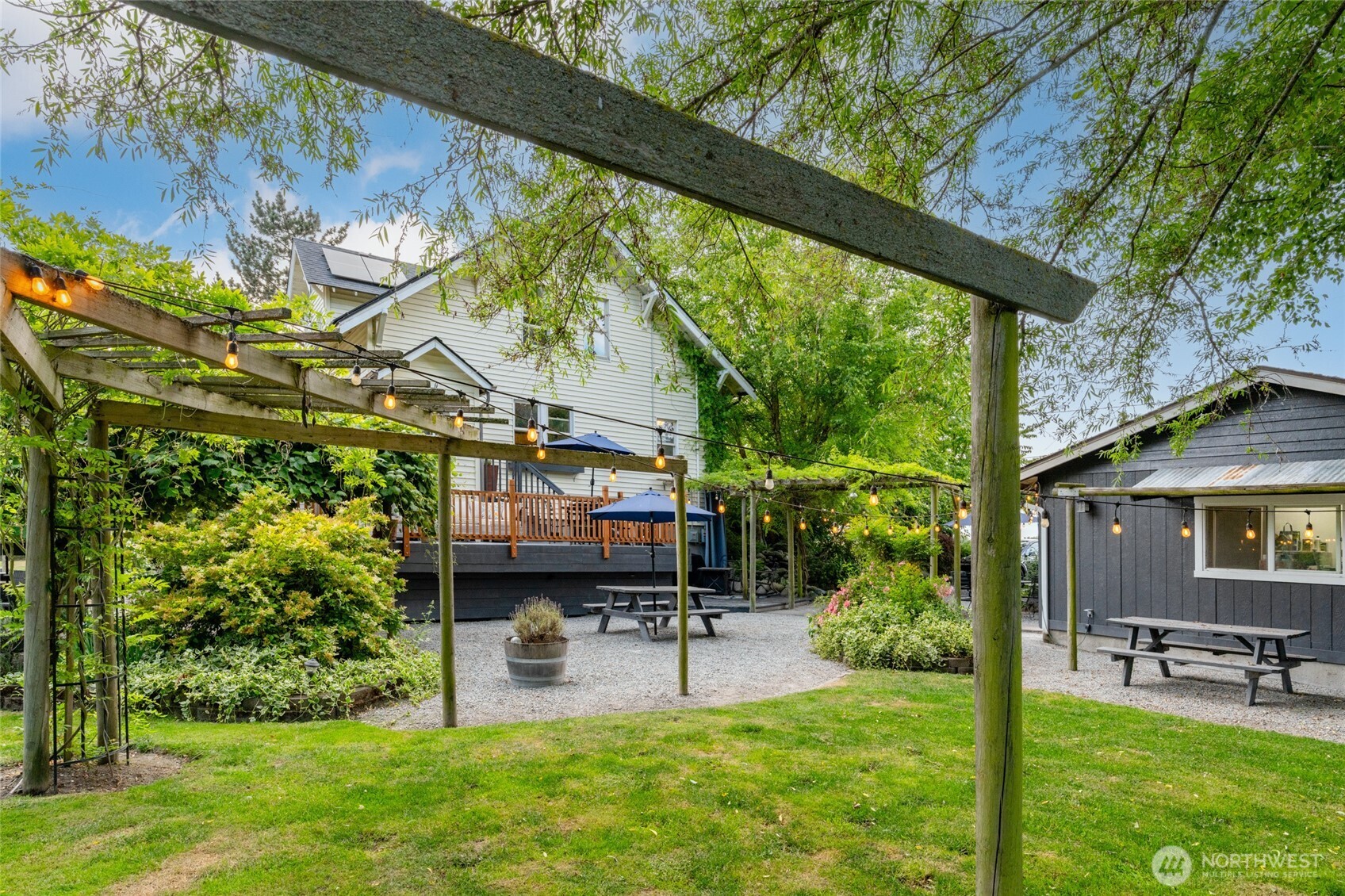 21895 Cedardale Road Mount Vernon, WA 98274 - Photo 1 of 40