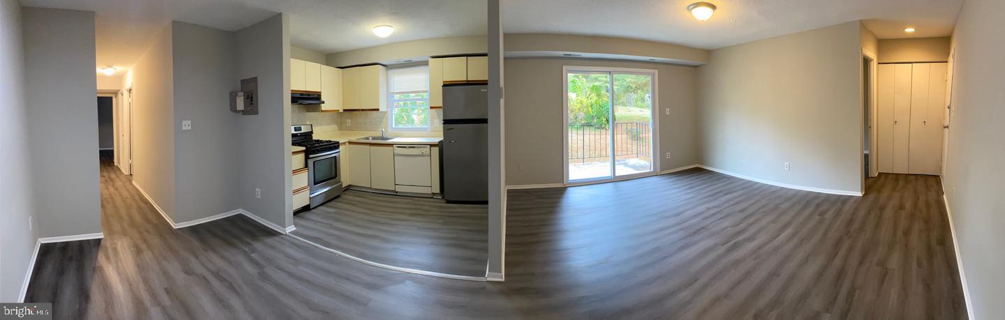 11902 F Tarragon Road, Unit F Reisterstown, MD 21136 - Photo 2 of 10 Livingroom & Kitchen