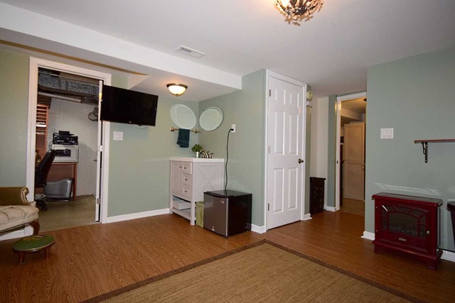 1219 Good Avenue Park Ridge, IL 60068 - Photo 17 of 25 a view of a livingroom with a kitchen
