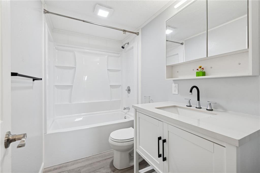 13379 Ridge Road Irwin, PA 15642 - Photo 17 of 38 GORGEOUS FULL MAIN BATH