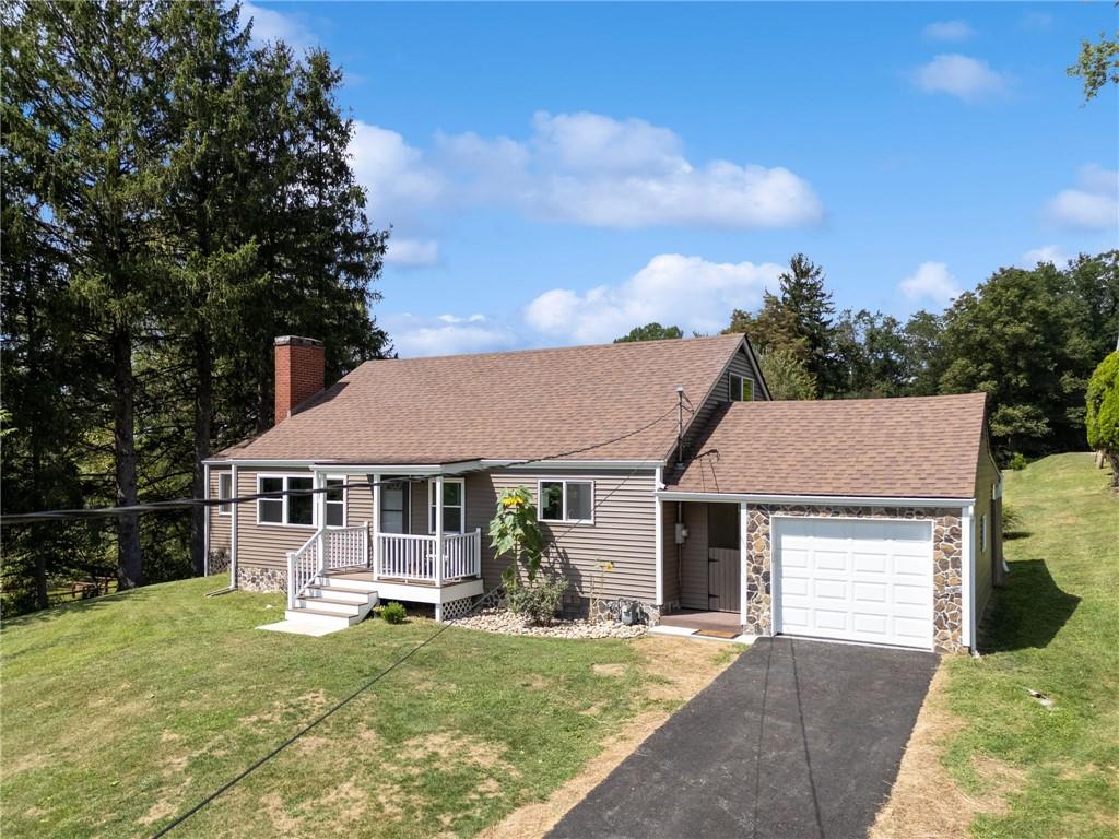 13379 Ridge Road Irwin, PA 15642 - Photo 3 of 38 BIGGER THAN IT LOOKS.