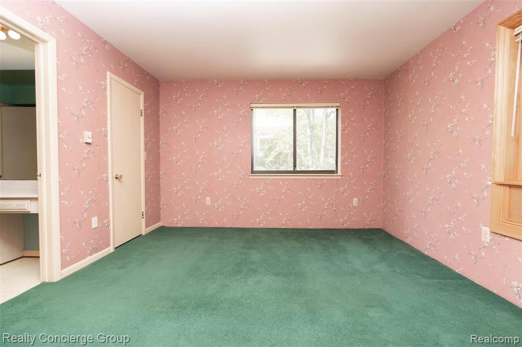 2110 East Clyde Road Howell, MI 48855 - Photo 16 of 44