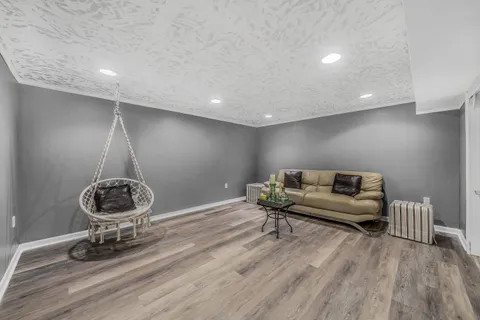 $655,000 | 262 Castle Terrace Avenue, Fontana, WI 53125
