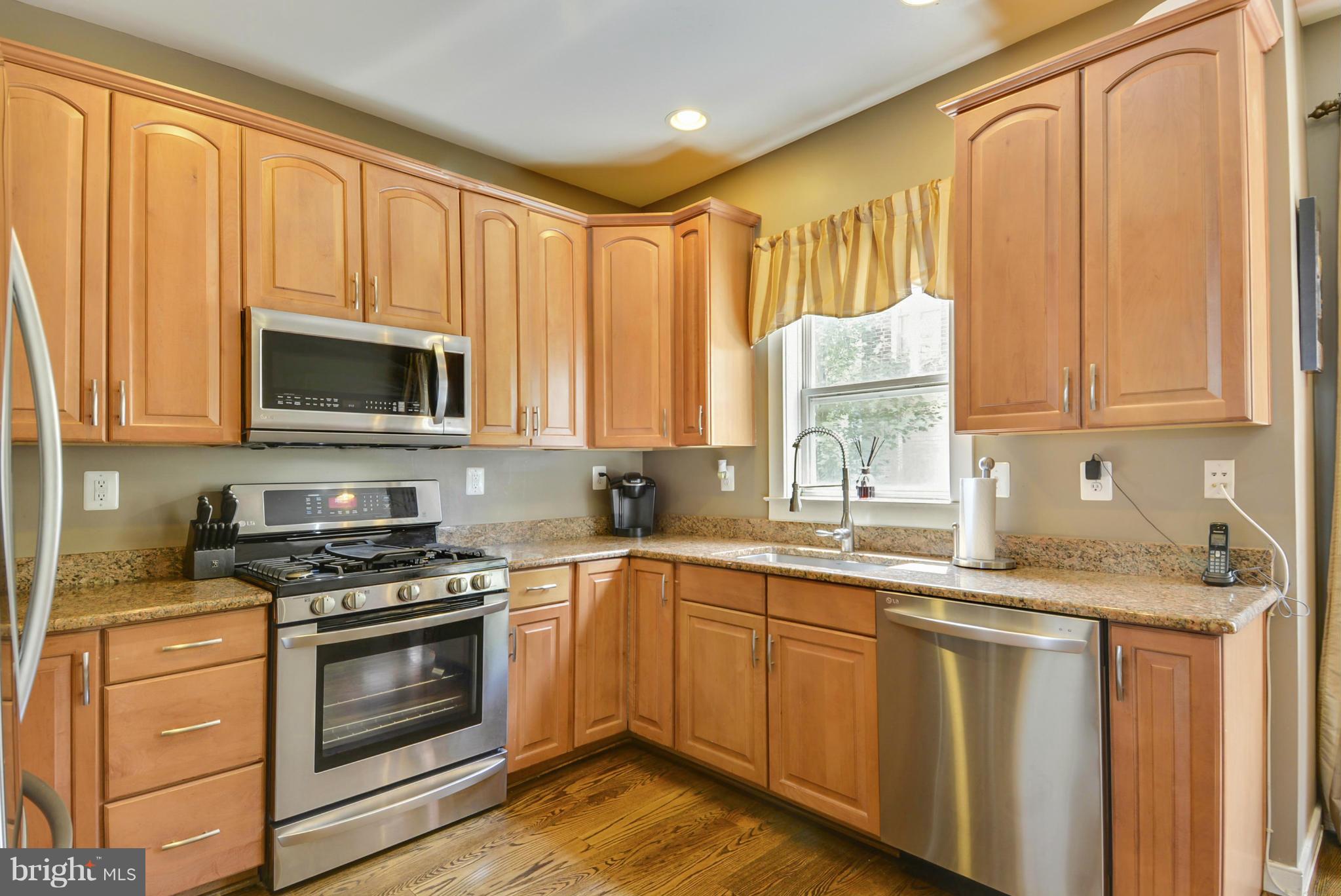 11050 Amherst Avenue Silver Spring, MD 20902 - Photo 11 of 30 Kitchen