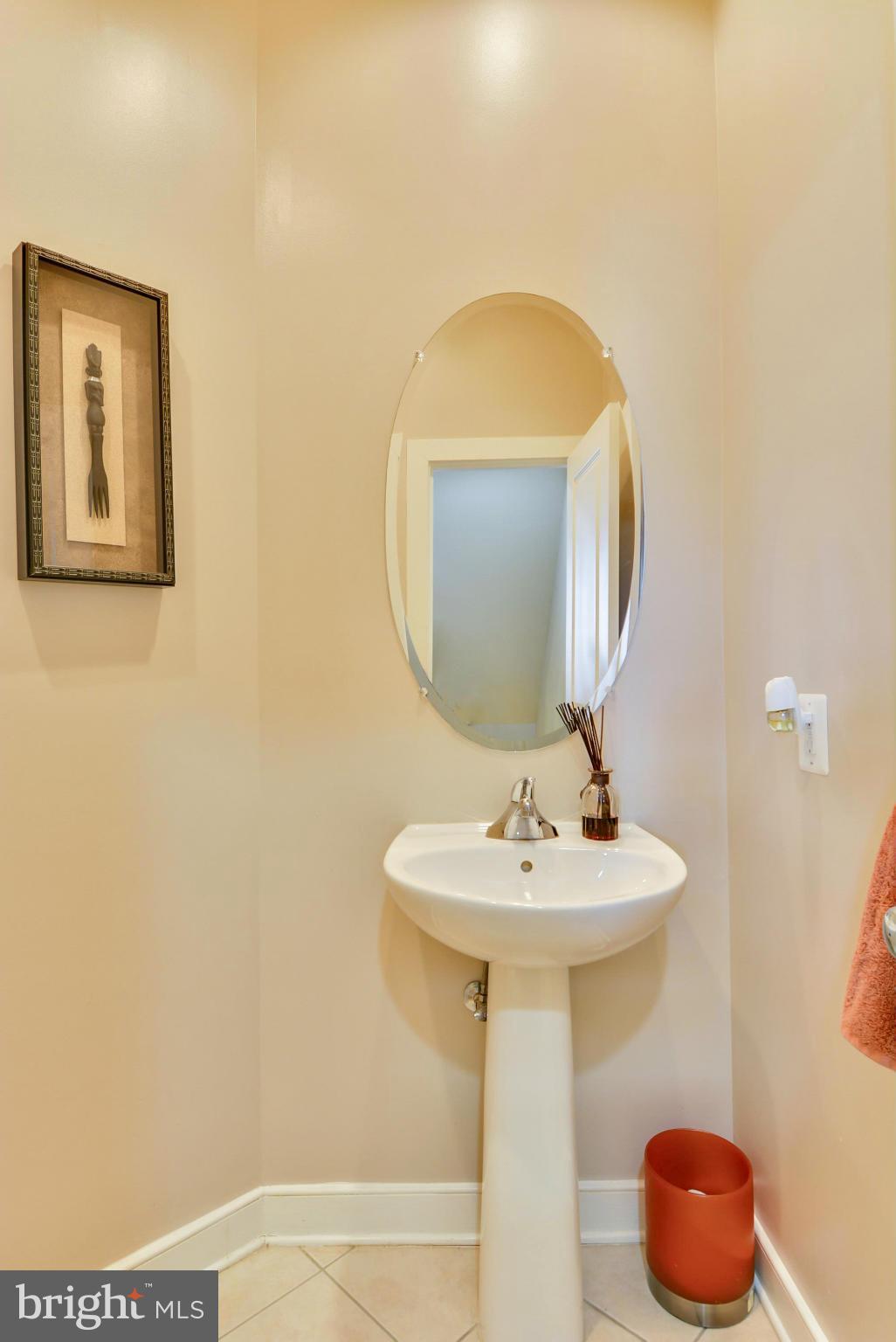 11050 Amherst Avenue Silver Spring, MD 20902 - Photo 15 of 30 Bath