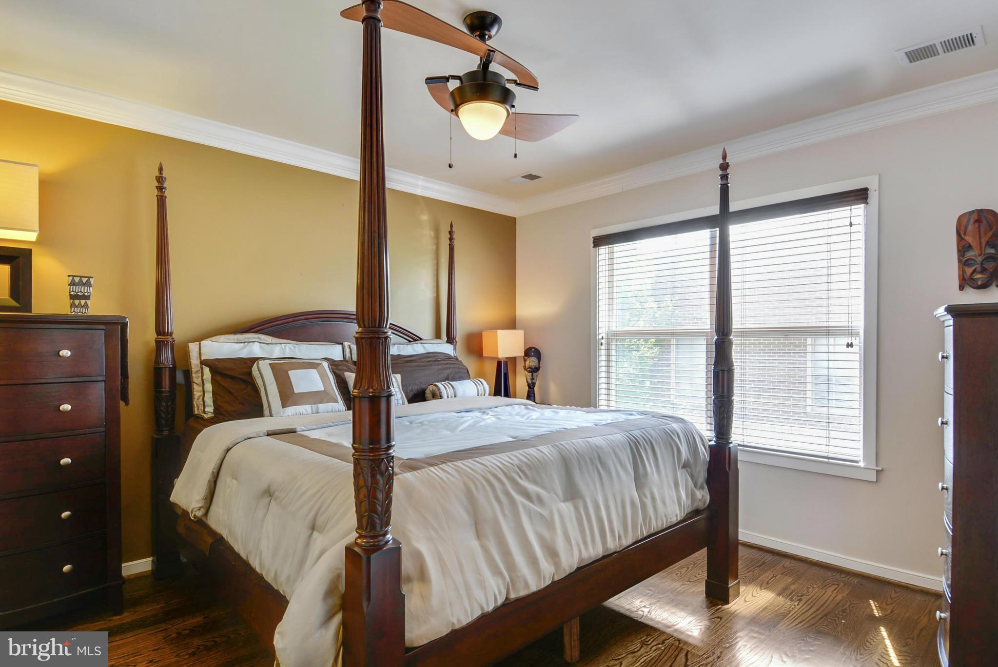 11050 Amherst Avenue Silver Spring, MD 20902 - Photo 16 of 30 Bath (Master)