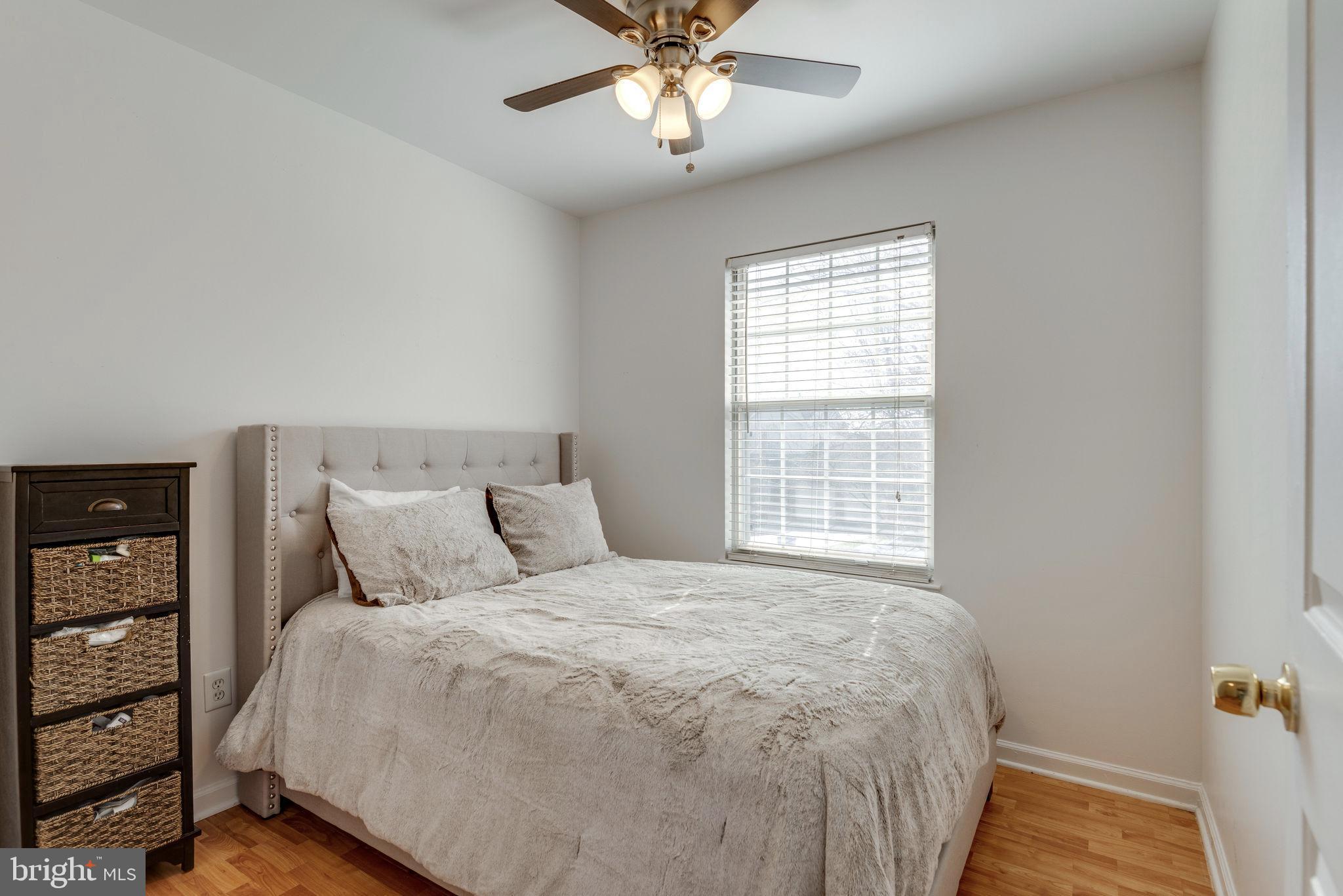 20717 Cross Timber Drive Ashburn, VA 20147 - Photo 15 of 31 Bedroom 2