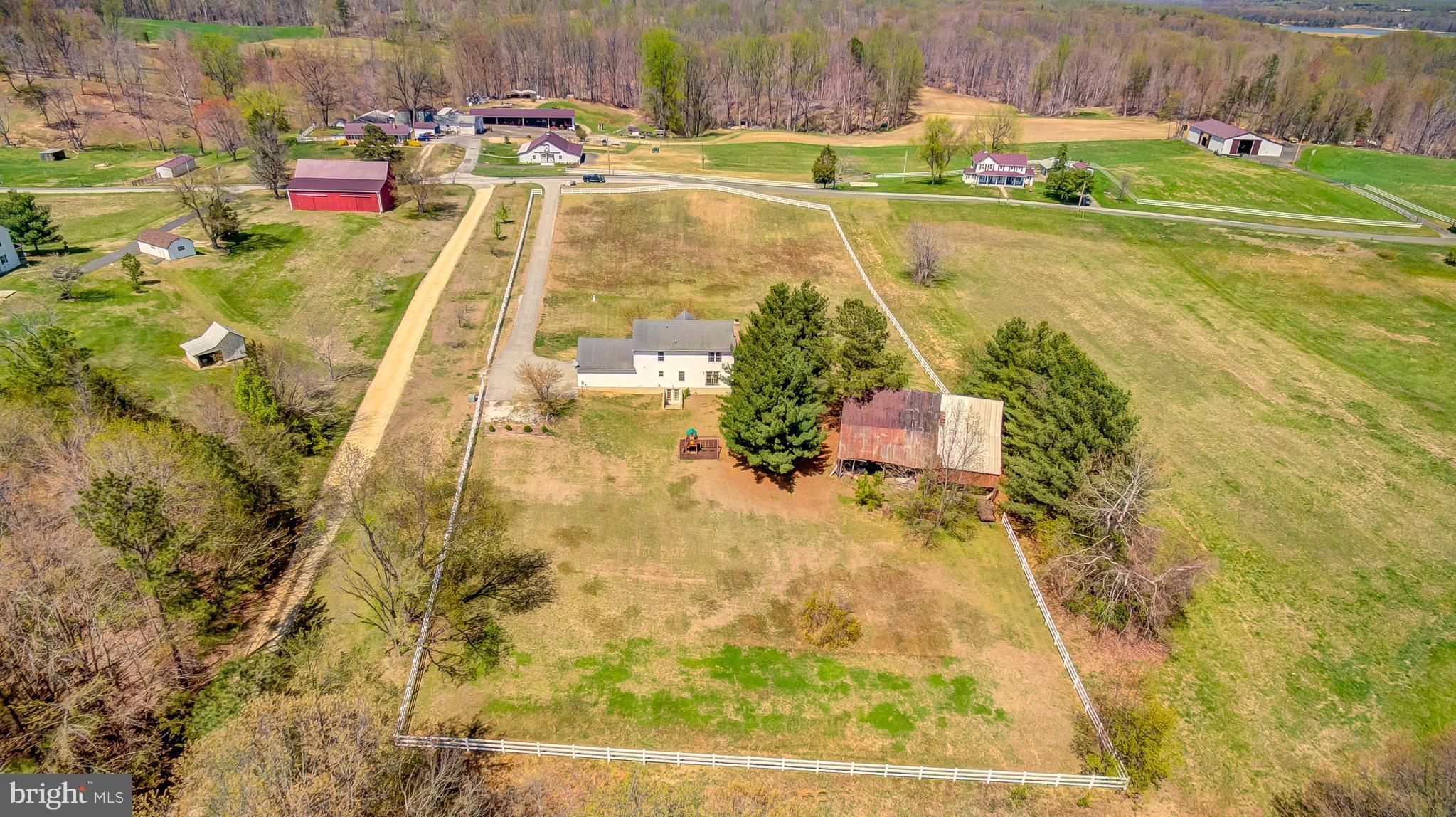17205 Magruders Ferry Road Brandywine, MD 20613 - Photo 27 of 30 Fenced In Yard