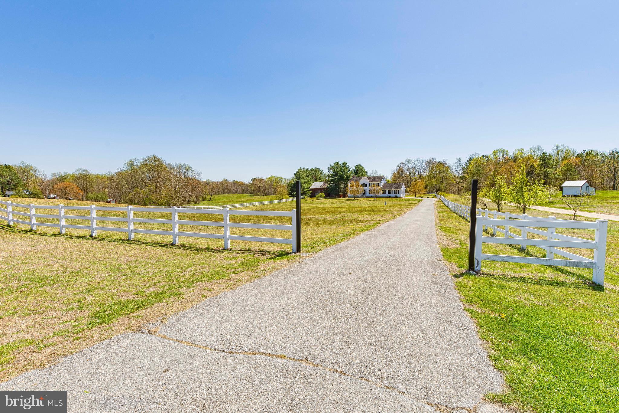 17205 Magruders Ferry Road Brandywine, MD 20613 - Photo 28 of 30 Private Paved Driveway