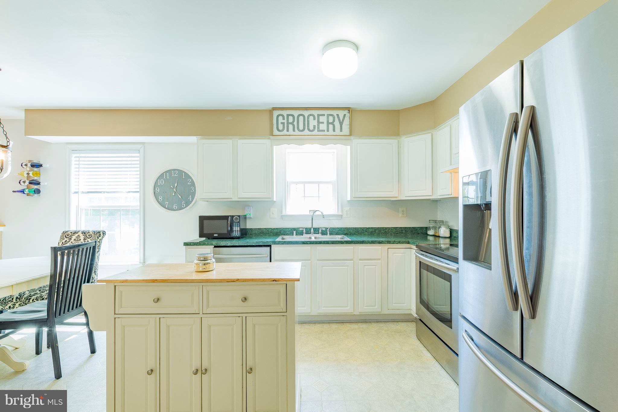 17205 Magruders Ferry Road Brandywine, MD 20613 - Photo 9 of 30 With Island, Stainless Steel Appliances