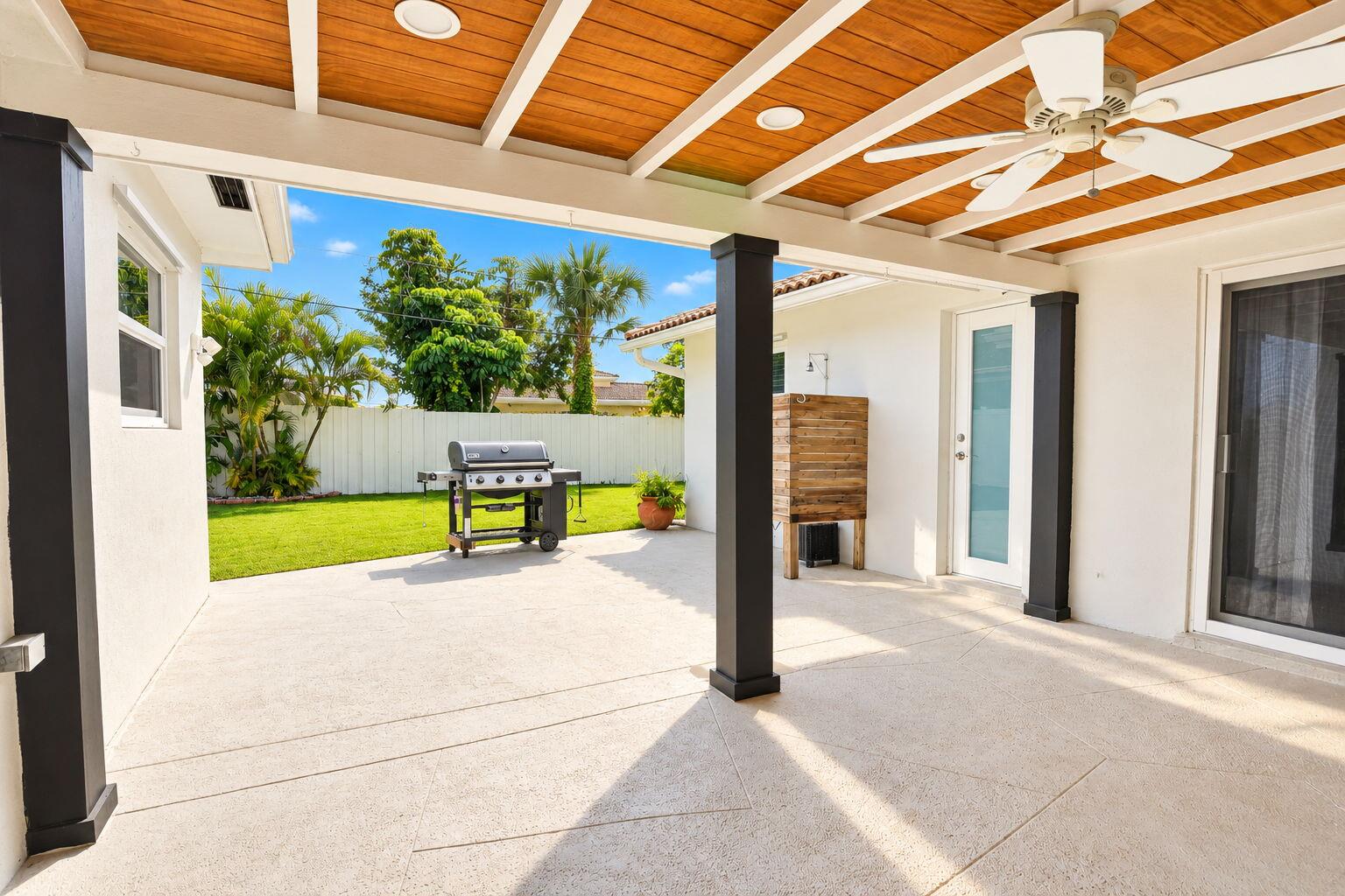 214 Northeast 25th Street Boca Raton, FL 33431 - Photo 23 of 33 Covered Patio