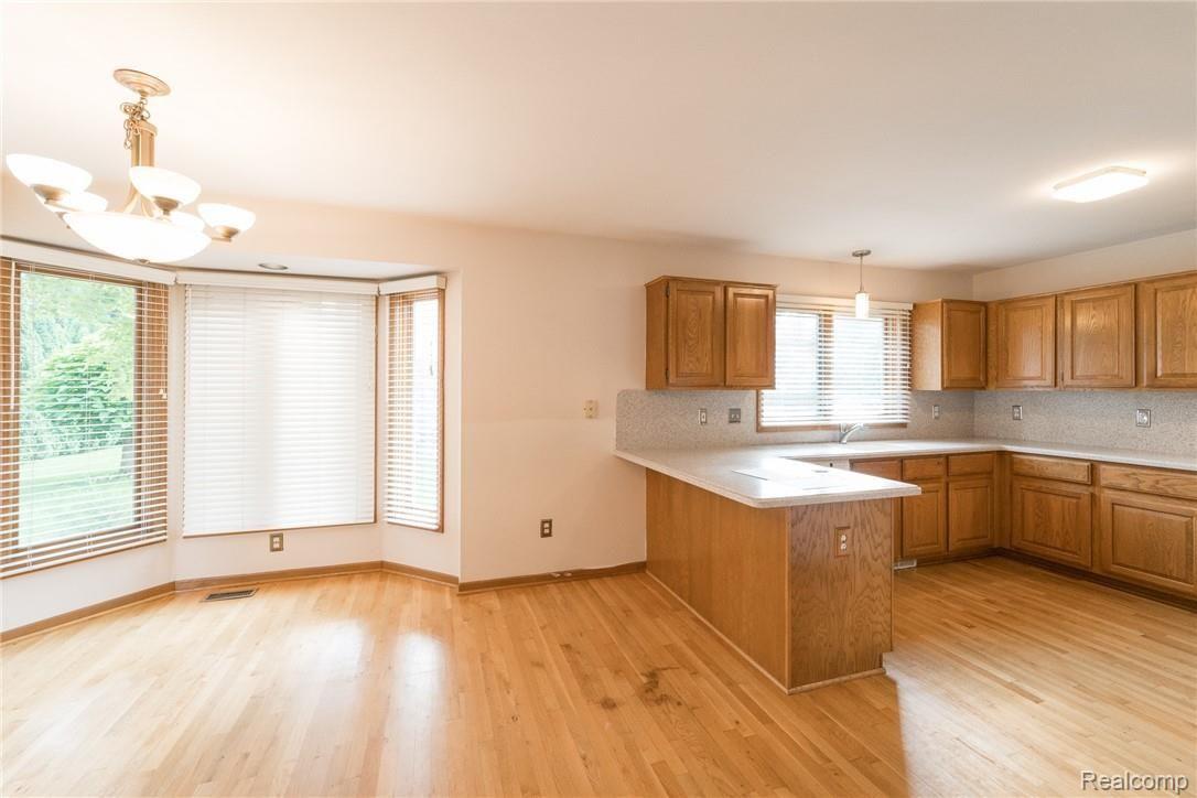 41858 Ramsgate Court Sterling Heights, MI 48314 - Photo 10 of 36 DSC03783.jpg