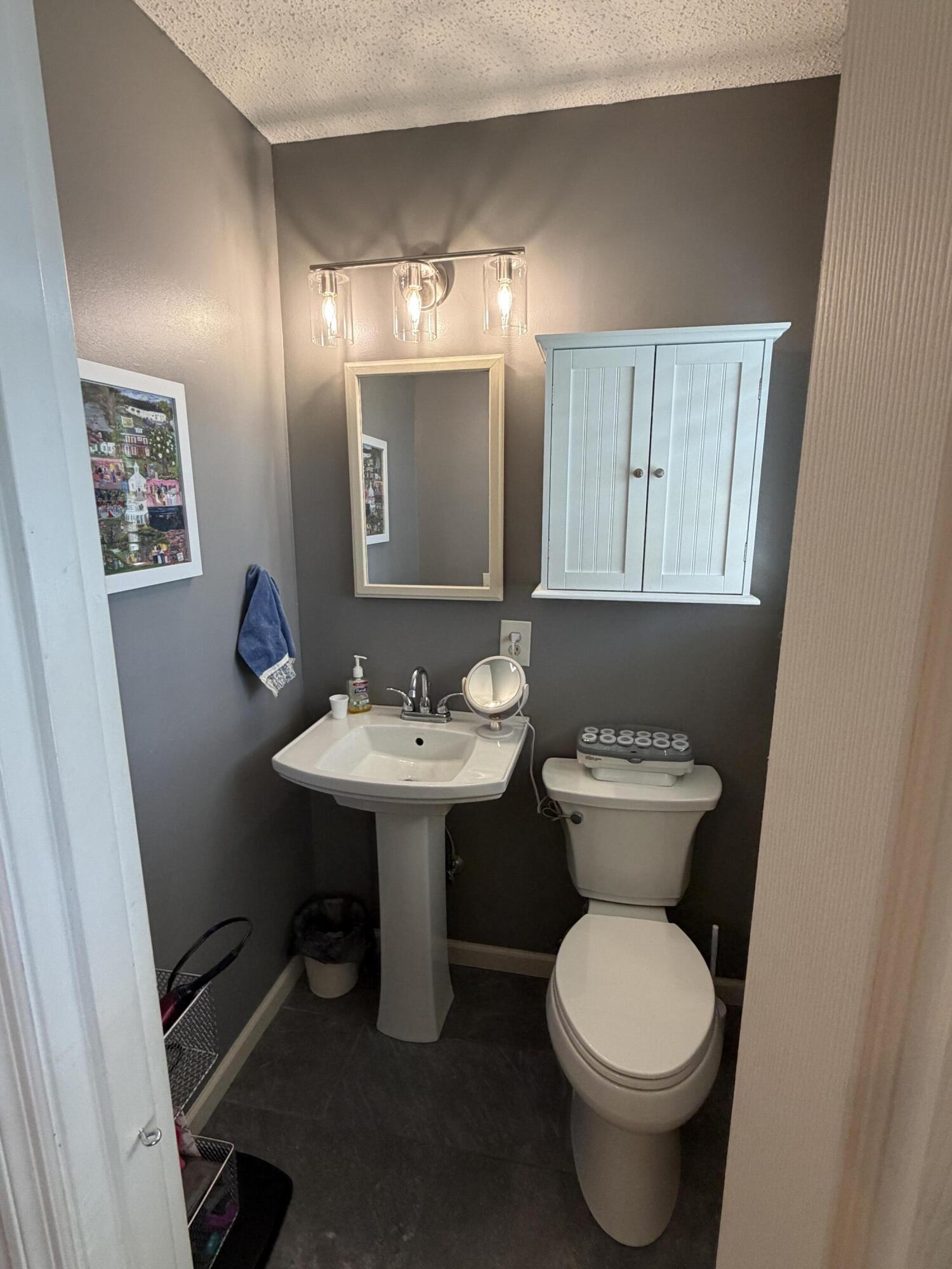 59 South Glade Road Fort Oglethorpe, GA 30742 - Photo 15 of 22 BR Bathroom