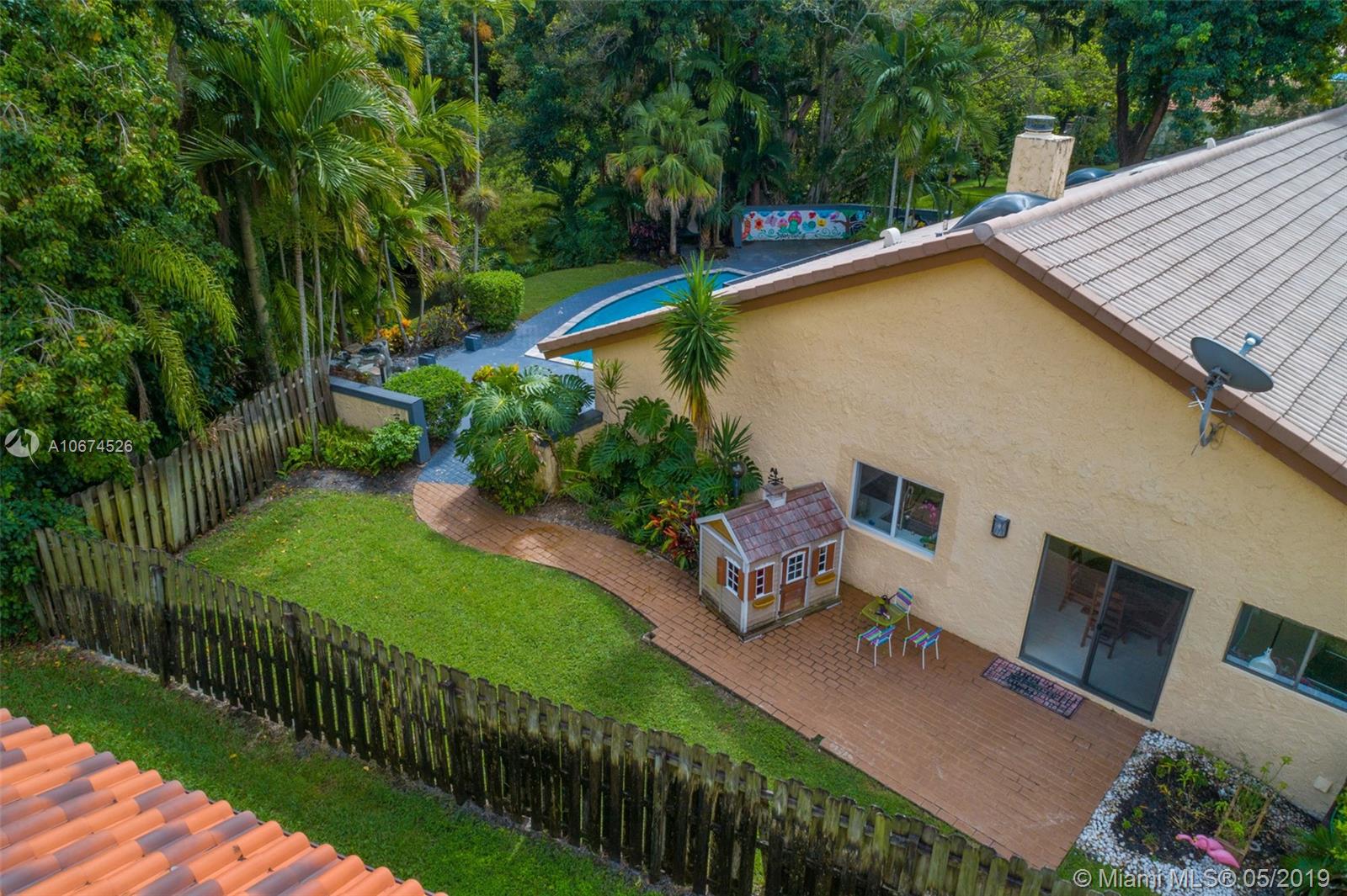 20904 Escudo Drive Boca Raton, FL 33433 - Photo 36 of 44 Gallery Image 36