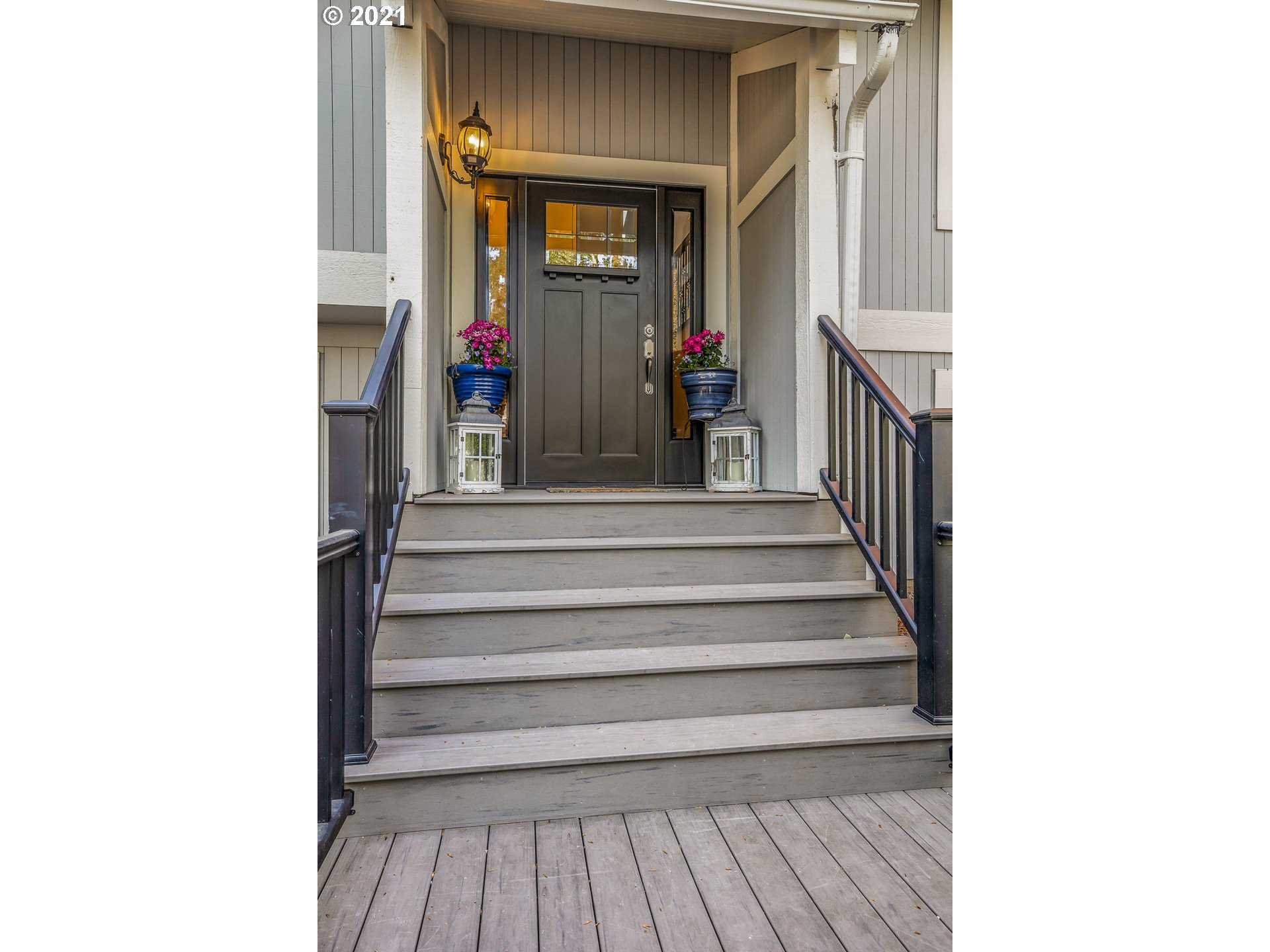 9715 Southwest Quail Post Road Portland, OR 97219 - Photo 3 of 29 Gallery Image 3