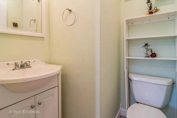 $225,000 | 2016 North Harlem Avenue, Unit 11W, Elmwood Park, IL 60707