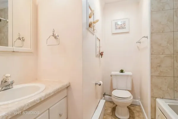 $225,000 | 2016 North Harlem Avenue, Unit 11W, Elmwood Park, IL 60707