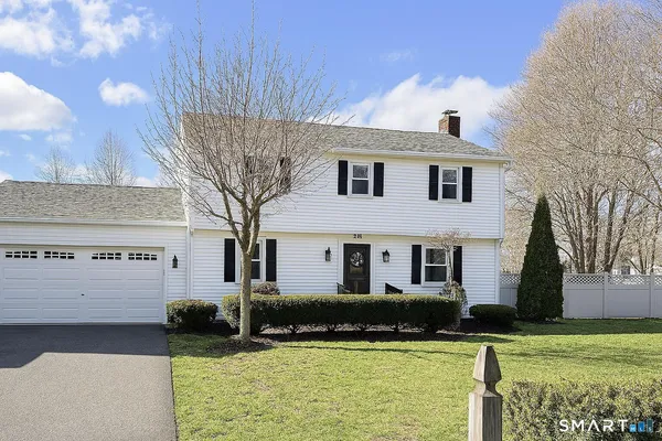 $500,000 | 211 Robbins Road, Berlin, CT 06037