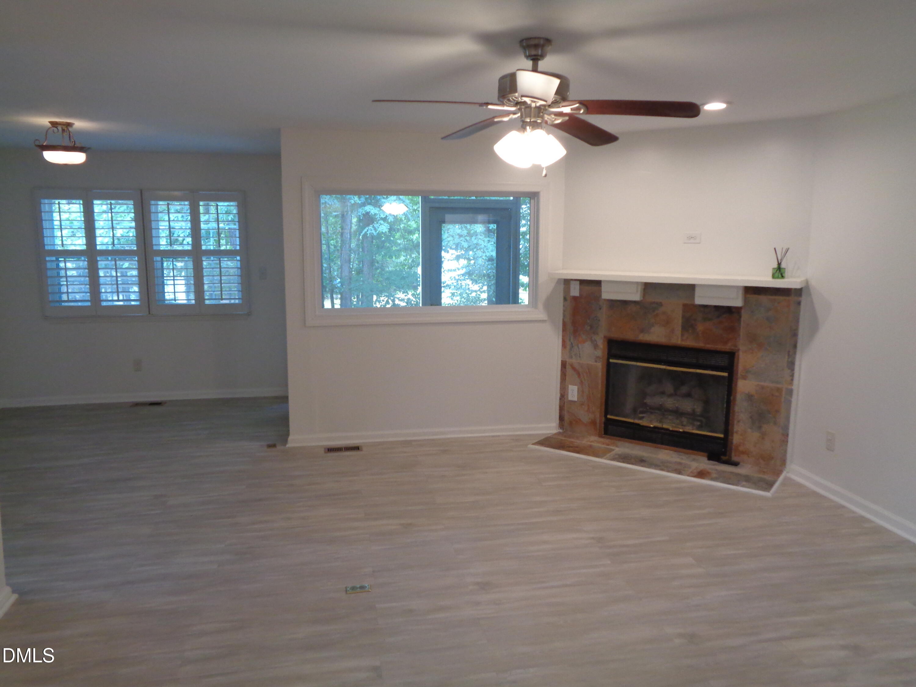 8331 Hempshire Place, Unit 102 Raleigh, NC 27613 - Photo 4 of 26 Family room