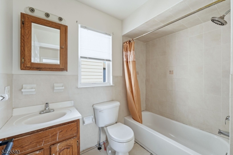 303 West Runyon Street Newark, NJ 07108 - Photo 13 of 26