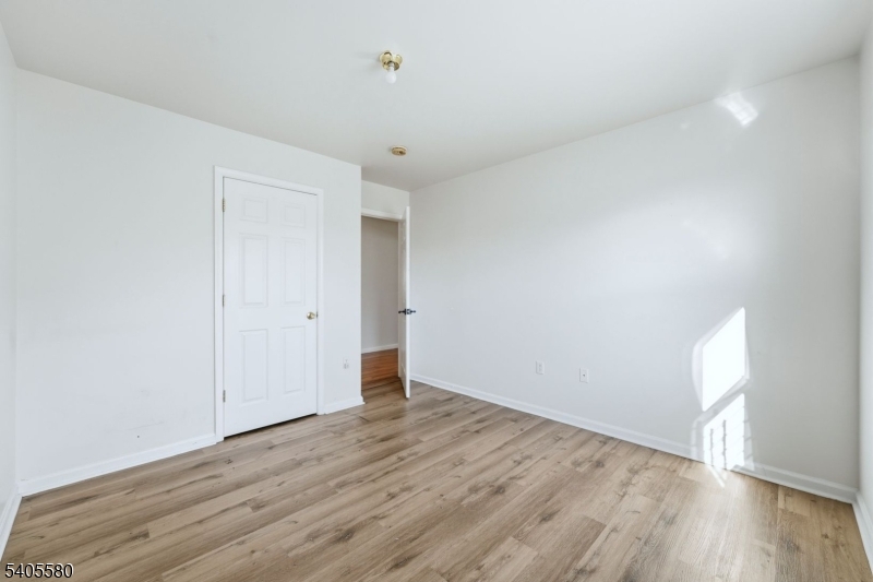 303 West Runyon Street Newark, NJ 07108 - Photo 15 of 26