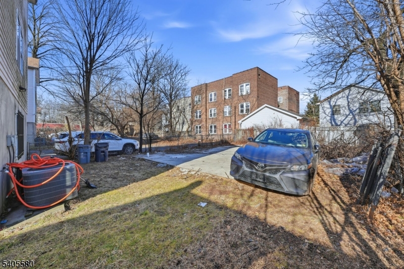 303 West Runyon Street Newark, NJ 07108 - Photo 23 of 26