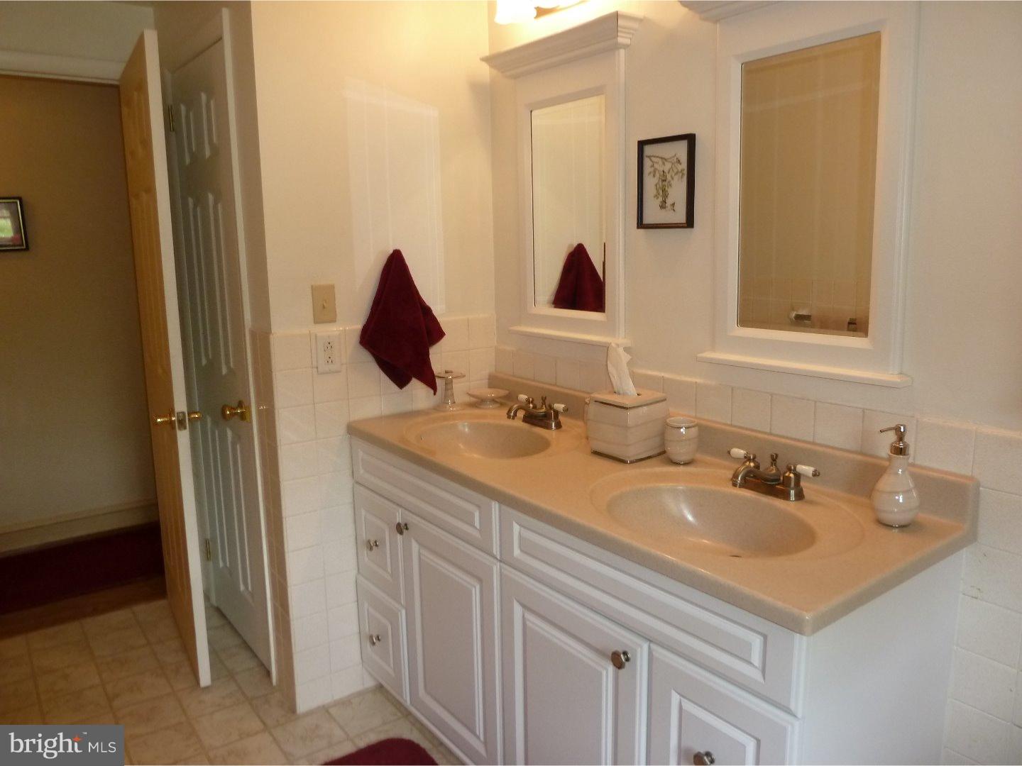 748 Store Road Harleysville, PA 19438 - Photo 16 of 24 Bathroom