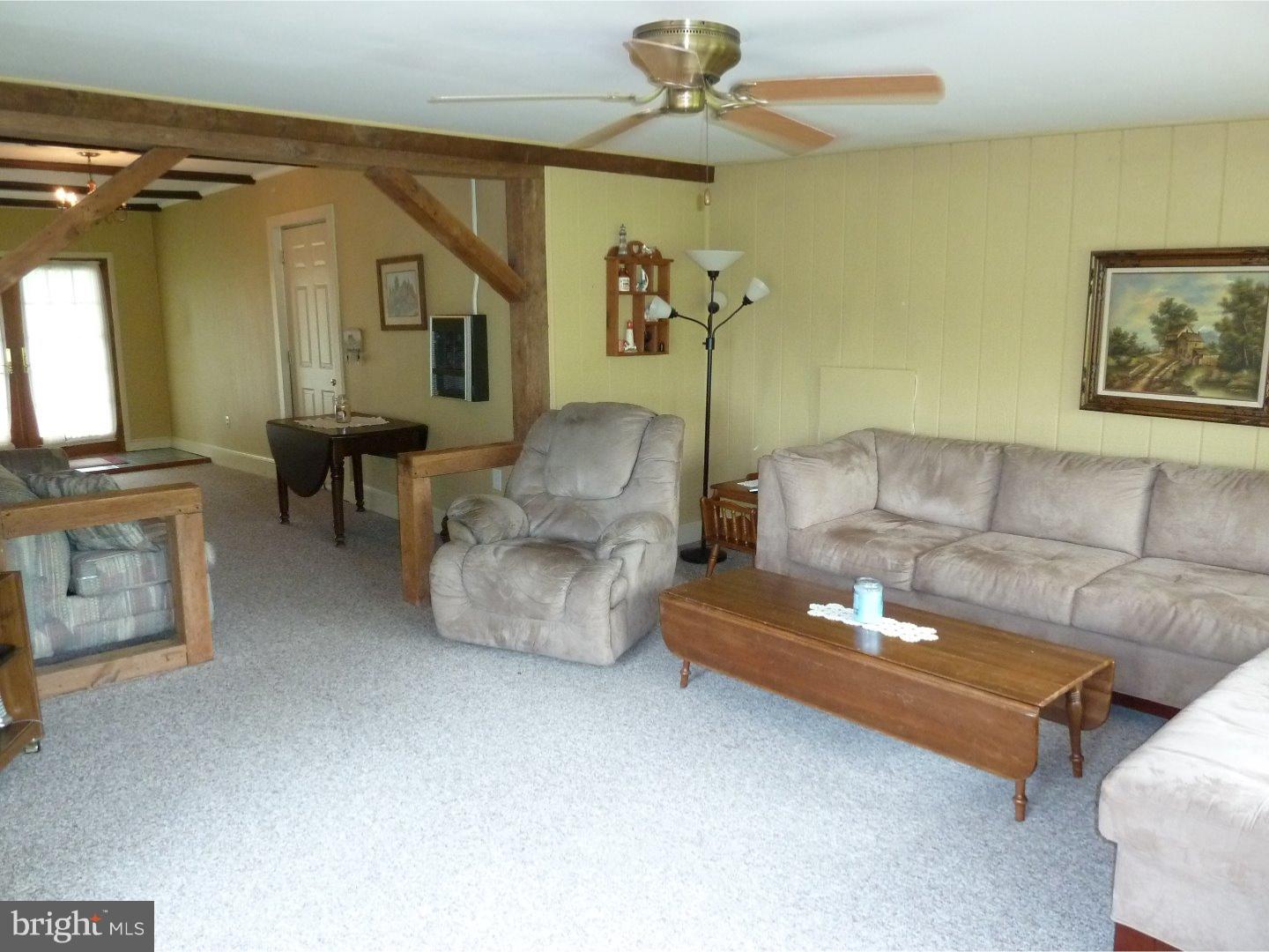 748 Store Road Harleysville, PA 19438 - Photo 10 of 24 Family Room