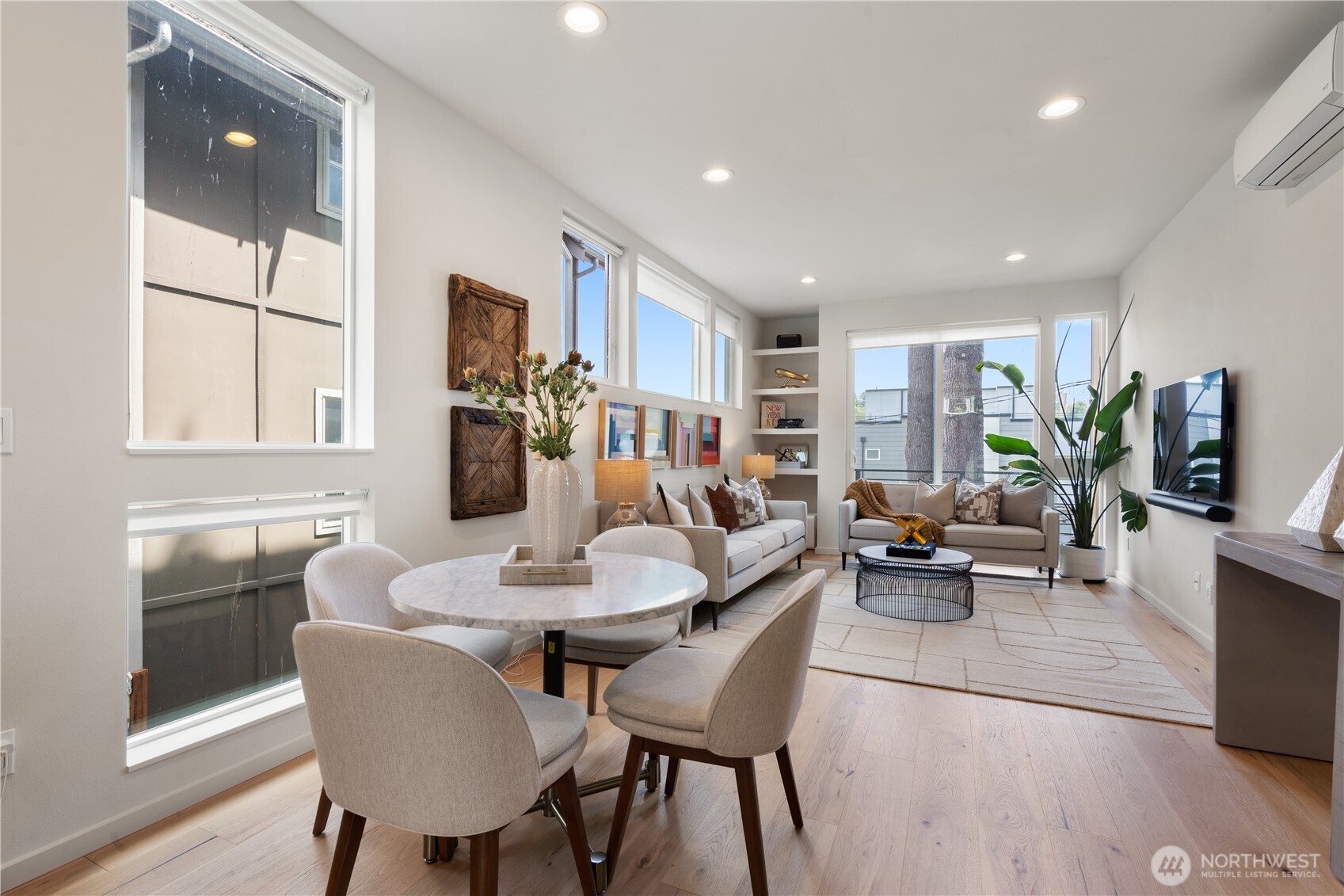 115 27th Avenue East, Unit D Seattle, WA 98112 - Photo 12 of 25