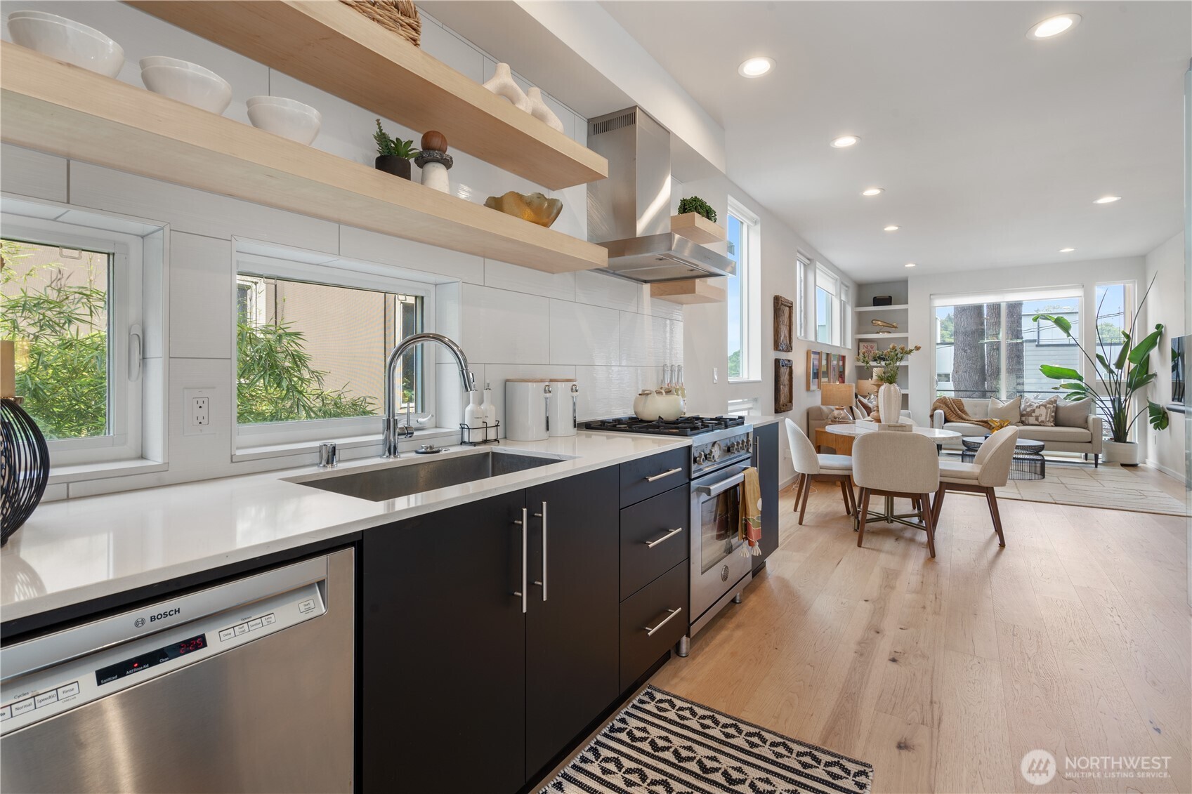 115 27th Avenue East, Unit D Seattle, WA 98112 - Photo 13 of 25