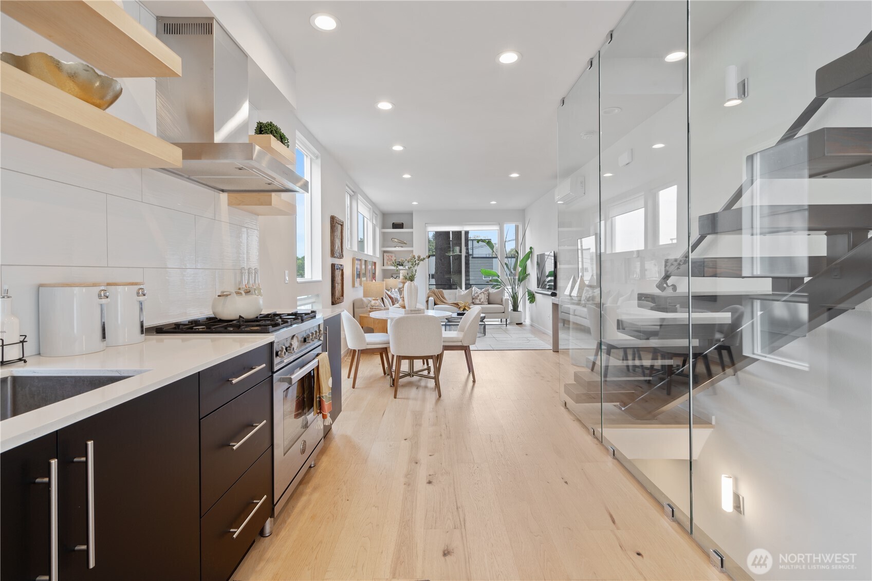 115 27th Avenue East, Unit D Seattle, WA 98112 - Photo 14 of 25