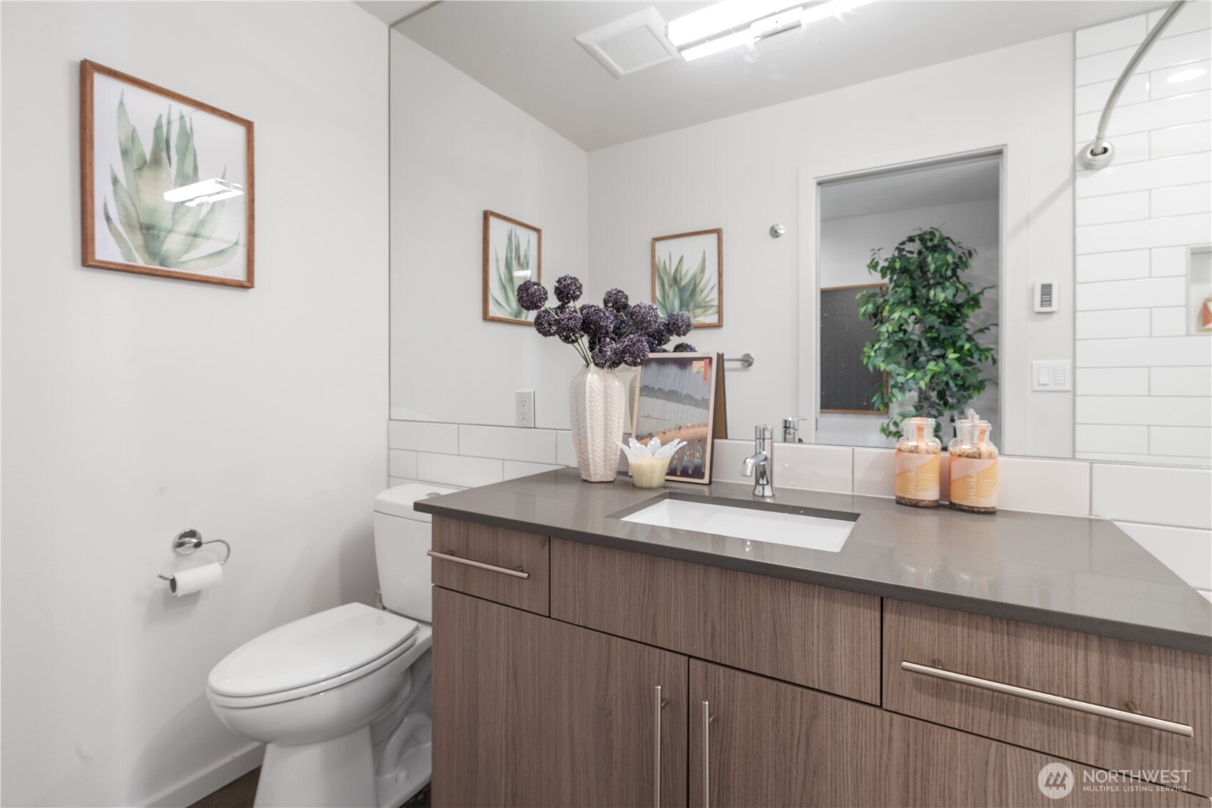 115 27th Avenue East, Unit D Seattle, WA 98112 - Photo 17 of 25