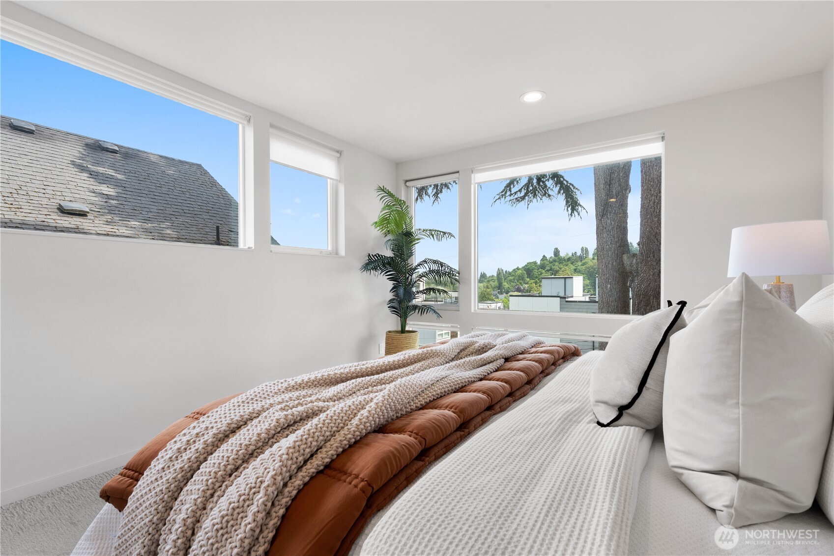 115 27th Avenue East, Unit D Seattle, WA 98112 - Photo 5 of 25