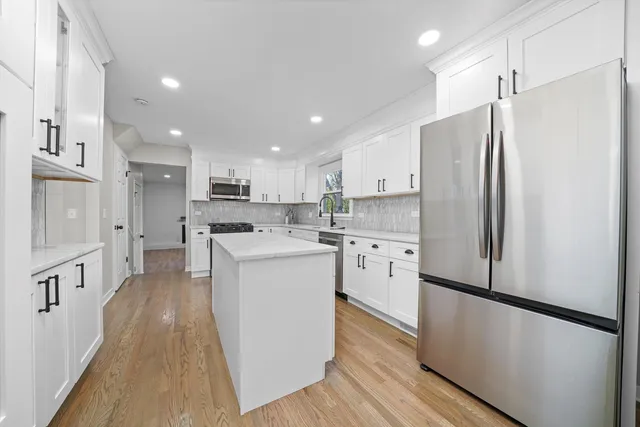 $579,850 | 1404 Birch Drive, Mount Prospect, IL 60056