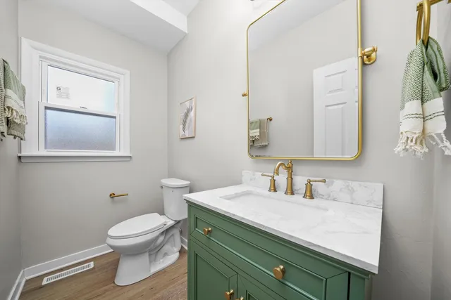 $579,850 | 1404 Birch Drive, Mount Prospect, IL 60056