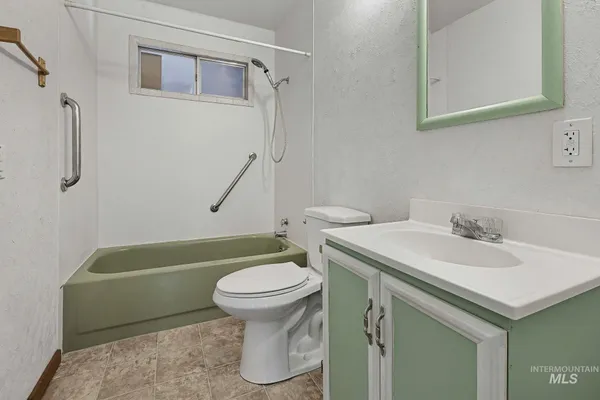 $489,000 | 2015 Washington Avenue, Caldwell, ID 83605