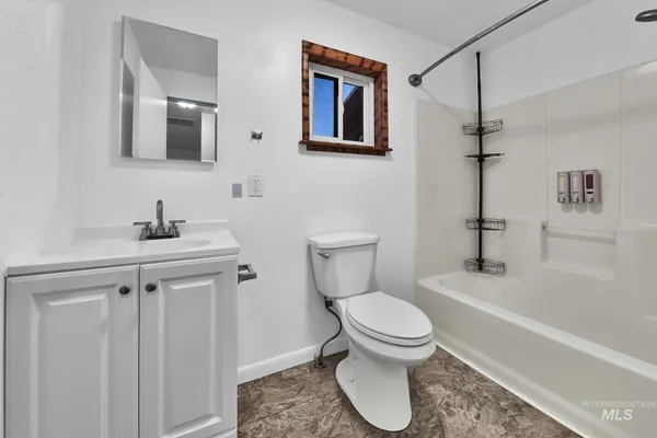 $489,000 | 2015 Washington Avenue, Caldwell, ID 83605