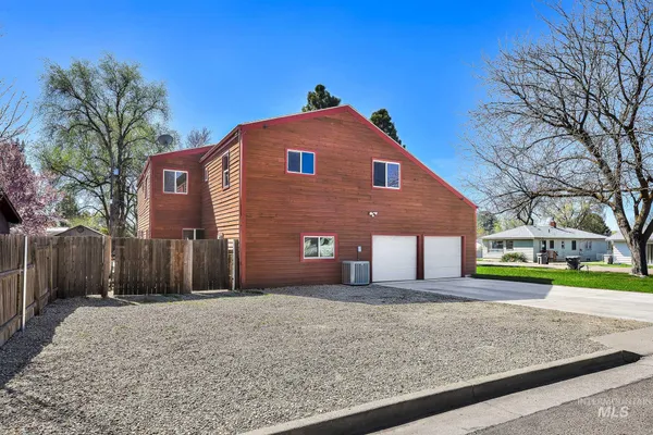 $489,000 | 2015 Washington Avenue, Caldwell, ID 83605