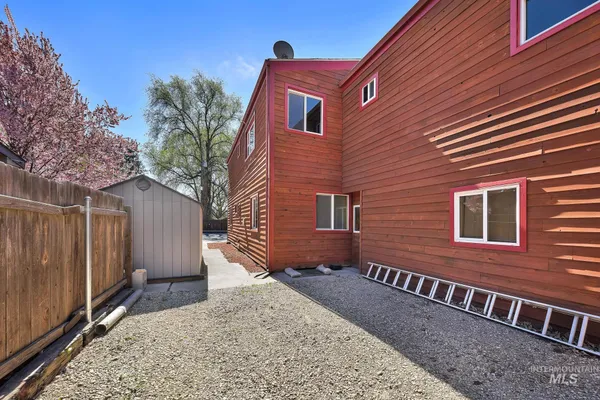 $489,000 | 2015 Washington Avenue, Caldwell, ID 83605