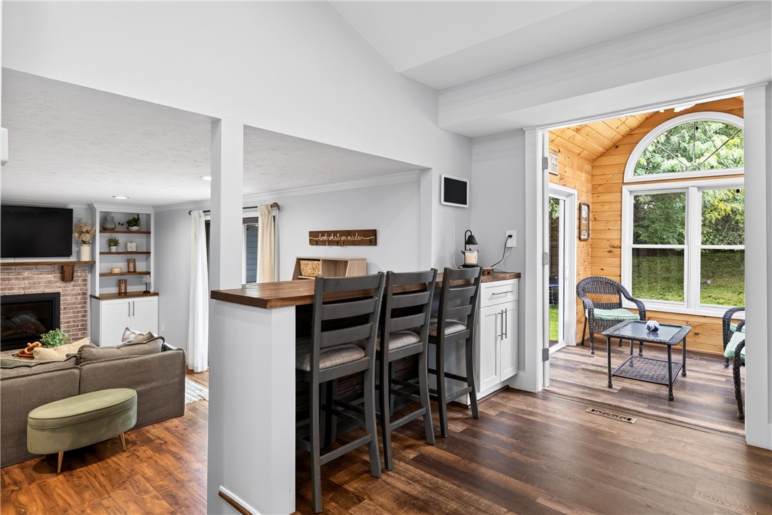 163 Baxton Circle Penfield, NY 14625 - Photo 9 of 29 Gallery Image 9