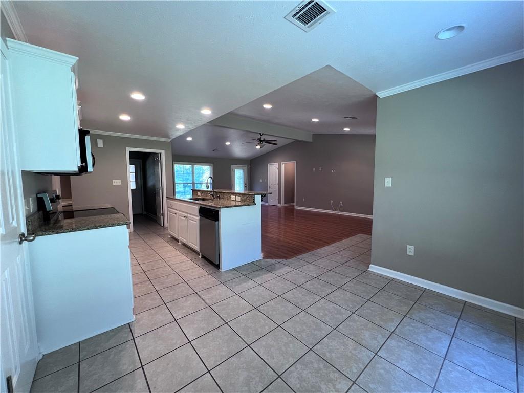 261 Prospect Road Dry Prong, LA 71423 - Photo 8 of 52 Gallery Image 8