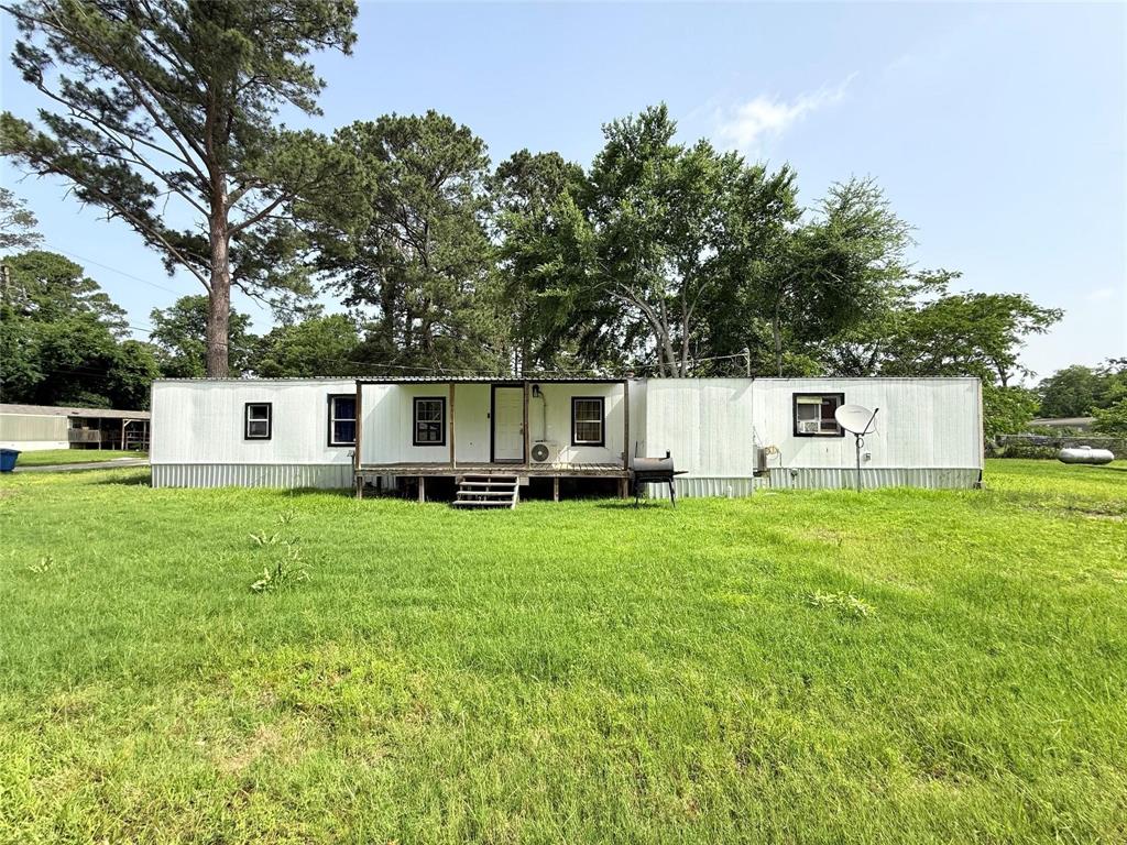 7729 Cutter Drive Frankston, TX 75763 - Photo 6 of 32 a view of a back yard