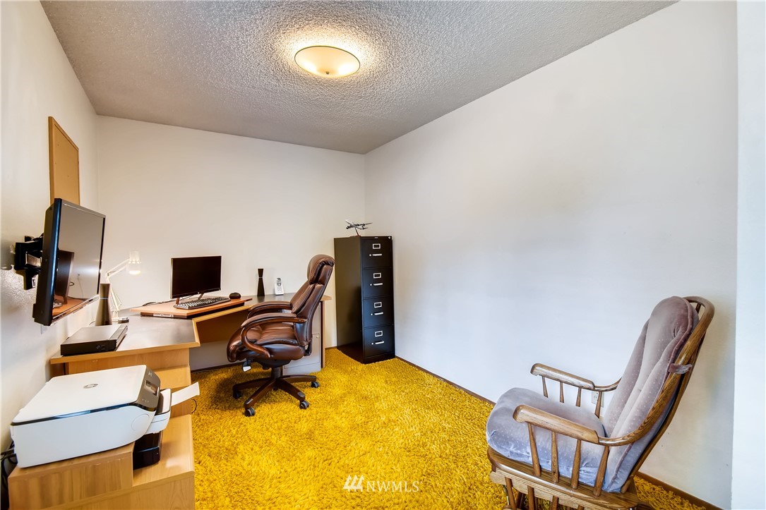 2411 172nd Place Southeast Bothell, WA 98012 - Photo 8 of 25 Gallery Image 8