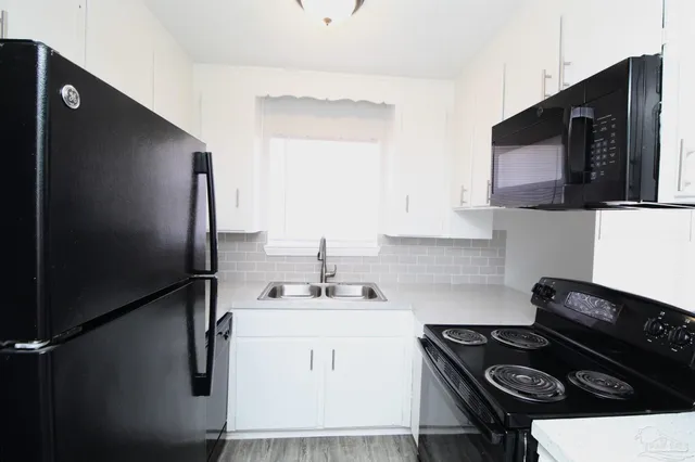 $950 | 10151 Guidy Lane, Unit G4, Pensacola, FL 32514