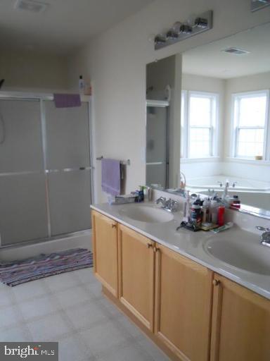 38 Laguna Road Inwood, WV 25428 - Photo 8 of 11 Master Bath #2