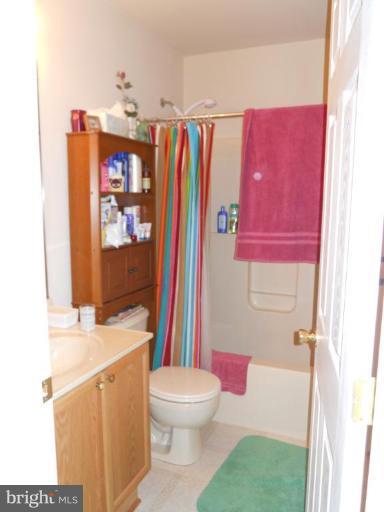 38 Laguna Road Inwood, WV 25428 - Photo 10 of 11 Bath #2