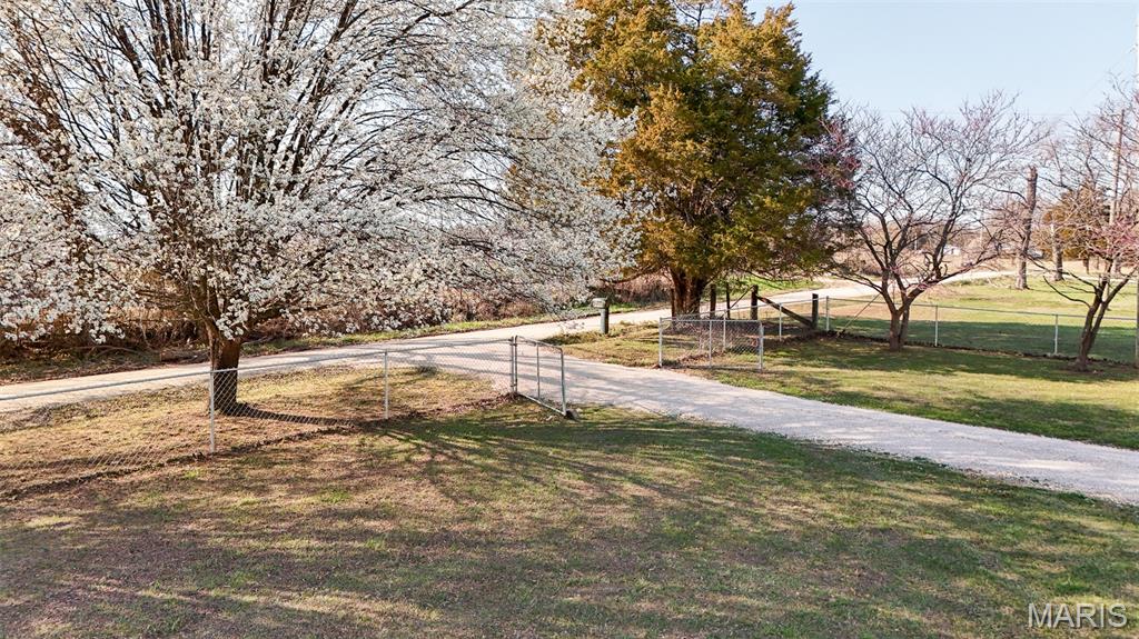 105 Rohrer Road Bourbon, MO 65441 - Photo 18 of 79